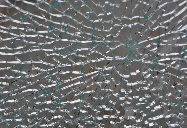 Zerbrochene Glasscheibe