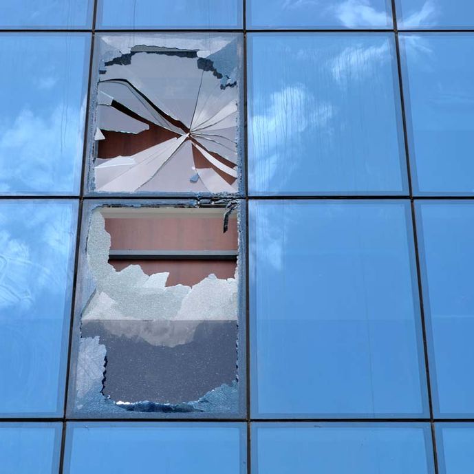 Gebrochene Fensterscheiben - Glasbruch reparieren lassen in Wien